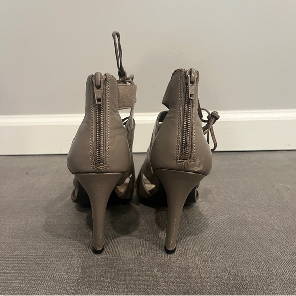 Nine West Tan Strappy Heeled Sandals 8.5 - Picture 7 of 7